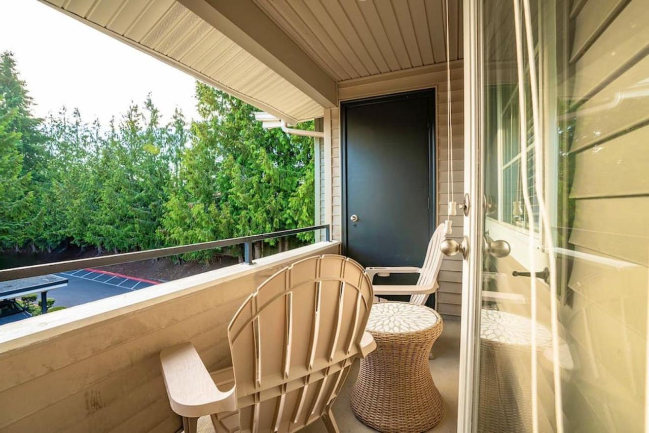 Modern And Spacious Apartment- Gym, Wifi, Free Parking Seattle Esterno foto