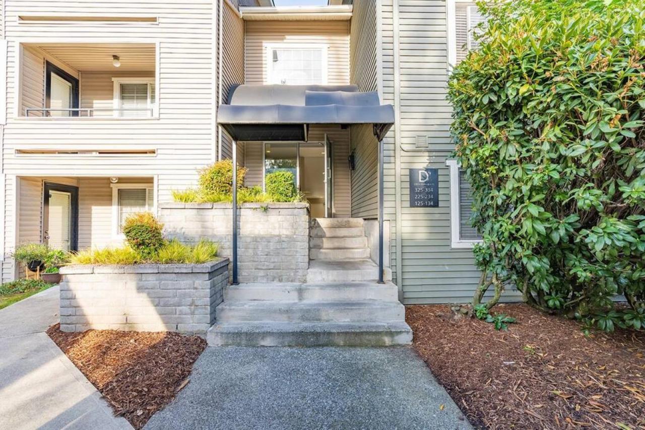 Modern And Spacious Apartment- Gym, Wifi, Free Parking Seattle Esterno foto